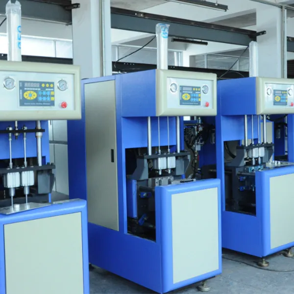 Pusiau automatinis plastikinis PP butelis smūginis liejimo mašinos